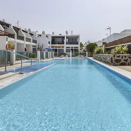 Hola Arnage Pool View Puerto del Carmen