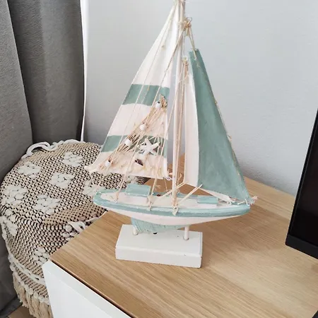 Hola Arnage Pool View